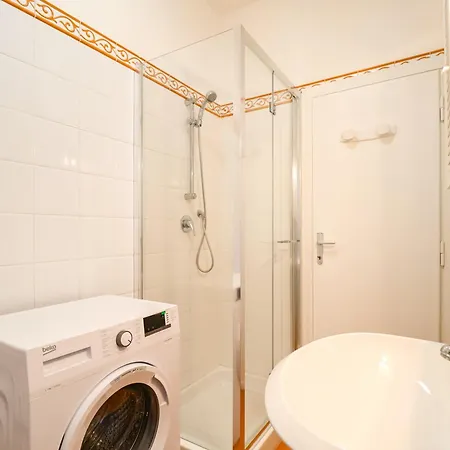 The Cozy - Wi-fi, Smart Tv, Free Parking 아파트 *